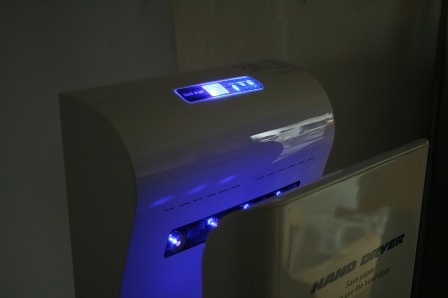 Obrázek galerie pro produkt Jet Dryer STYLE bílý + AKCE% Záruka+, Tryskový osoušeč rukou, Hepa filtr H13, UV diody